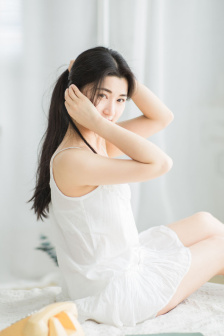 吻胸摸屁股视频
